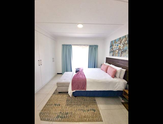 2 BEDROOM APARTMENT FOR SALE IN FOURWAYS
